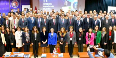 ÇOMÜ’de 4. Araştırma Dekanlıkları Çalıştayı: Türkiye’nin Araştırma Ekosistemi Çanakkale’de buluştu