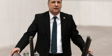 CHP'li Özgür Ceylan’dan çarpıcı iddia: 130 bin mülteci askerlik listesine alındı