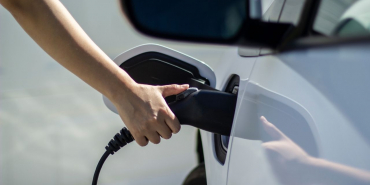 Türkiye’de elektrikli otomobil sayısı 330 bini geçti